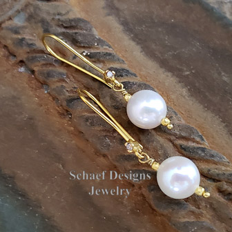 Schaef Designs Champagne diamond pearl & 18kt Solid Gold Dangle Earrings | Arizona 