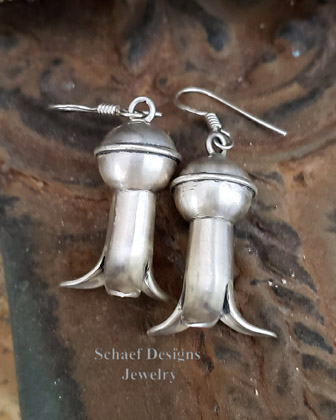 Leon Curley sterling silver squash blossom POST Earrings | Arizona 