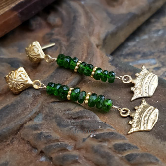  Schaef Designs Deep green chrome diopside, white druzy, & 24kt gold vermeil pendant on chrome diopside necklace | New Mexico 